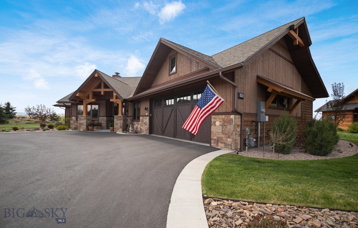 1023 Black Bull Trail