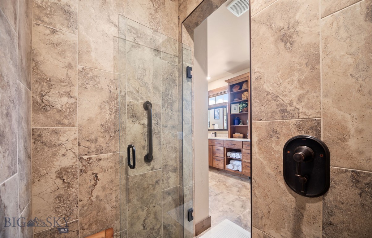 1023 Black Bull Trail