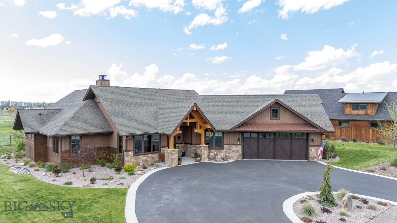 1023 Black Bull Trail