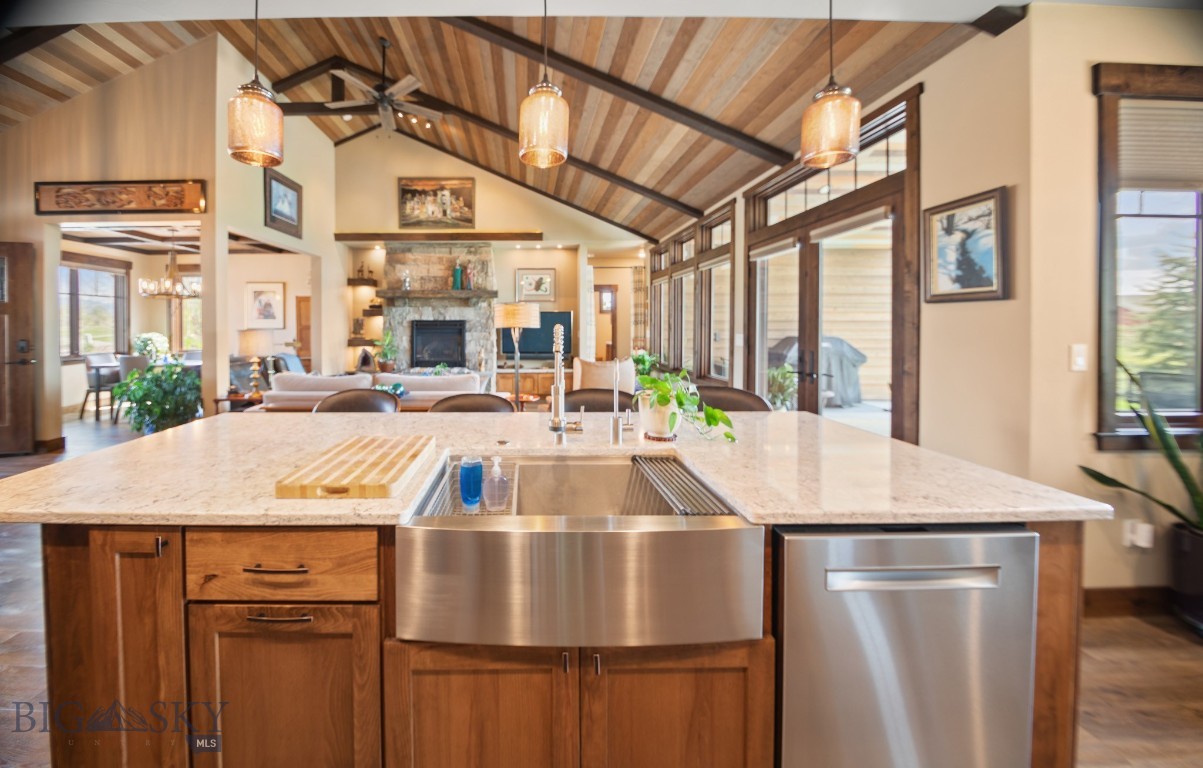 1023 Black Bull Trail