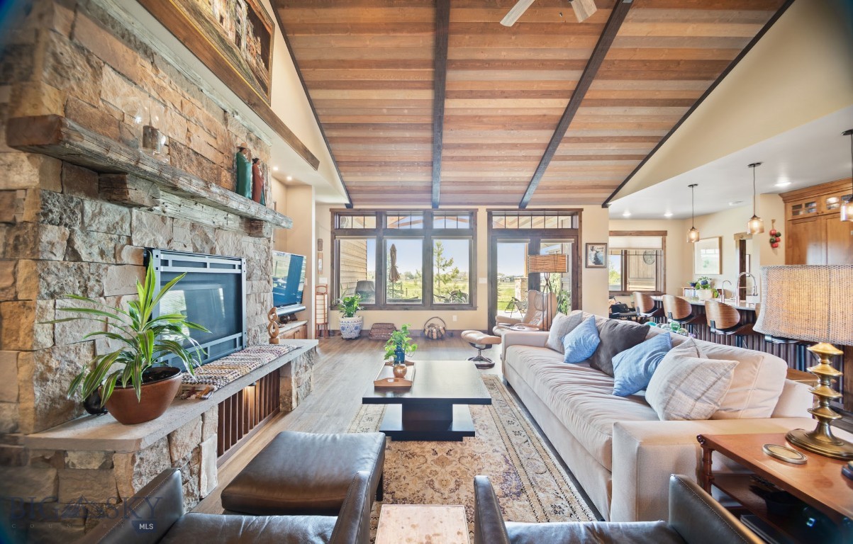 1023 Black Bull Trail