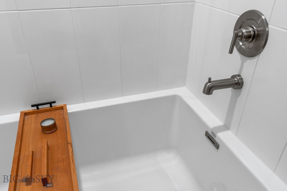 20 Prairie Falcon Lane