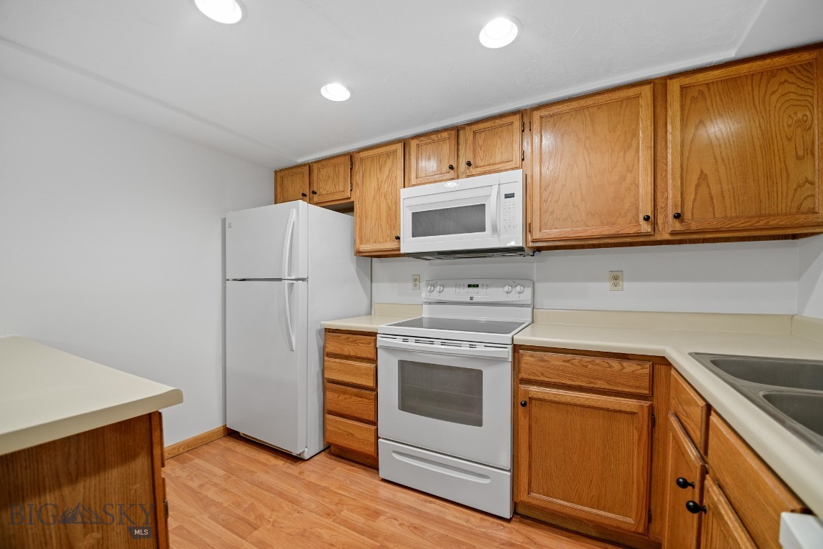 1703 W Olive Street 5
