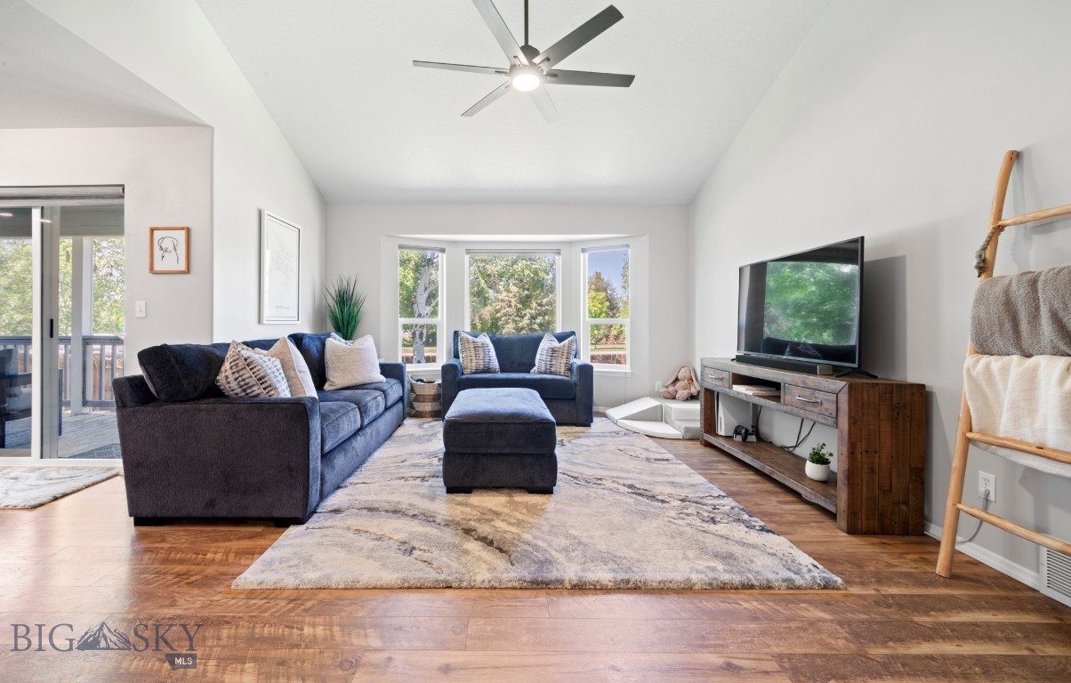 521 Dove Court