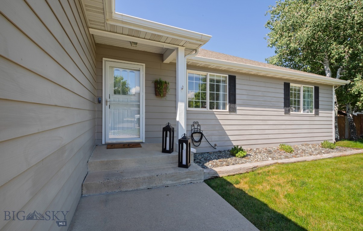 521 Dove Court
