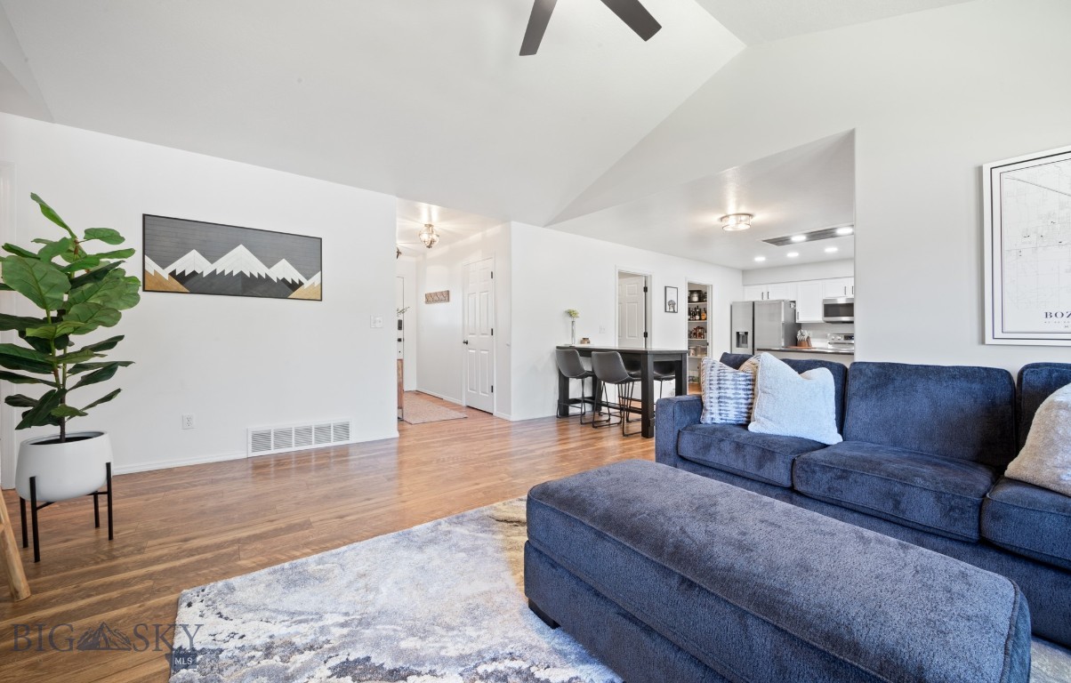 521 Dove Court