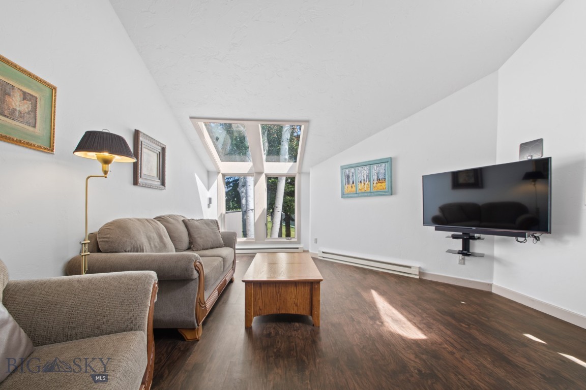 8A Gallatin Drive