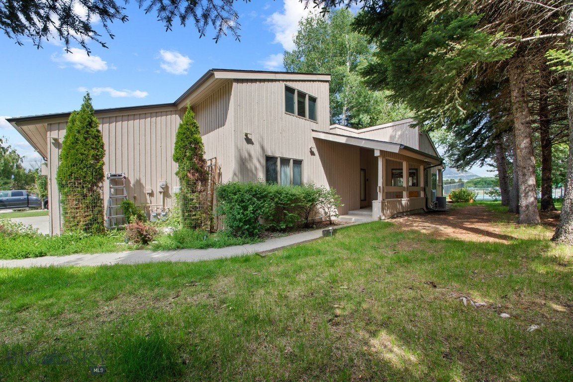8A Gallatin Drive