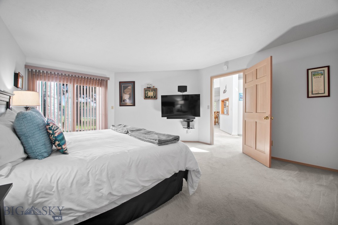 8A Gallatin Drive