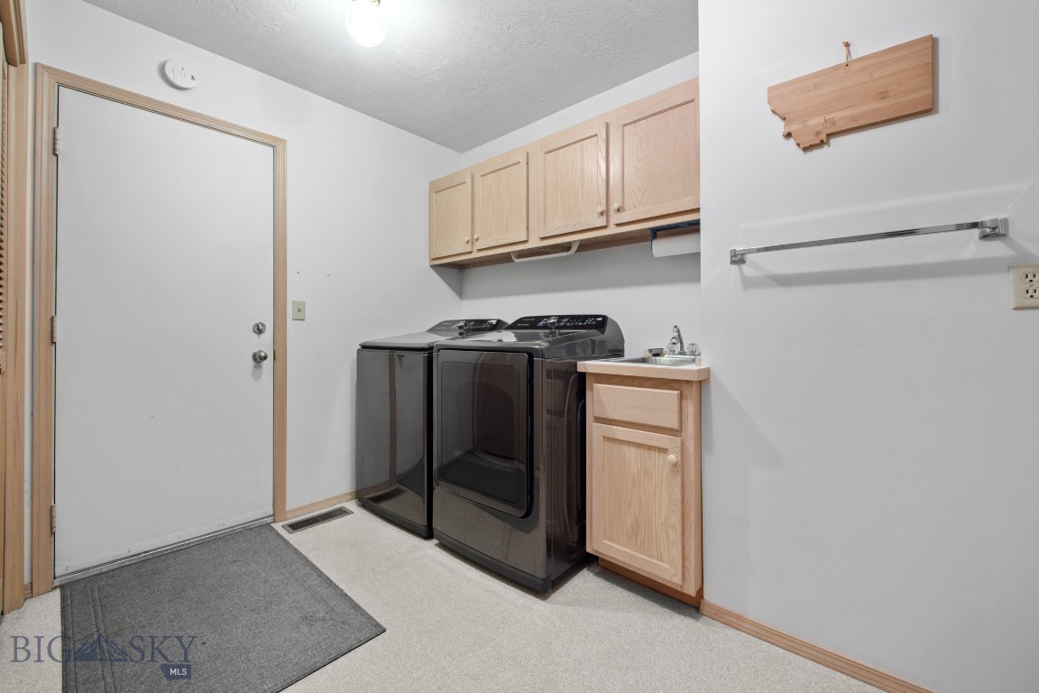 8A Gallatin Drive