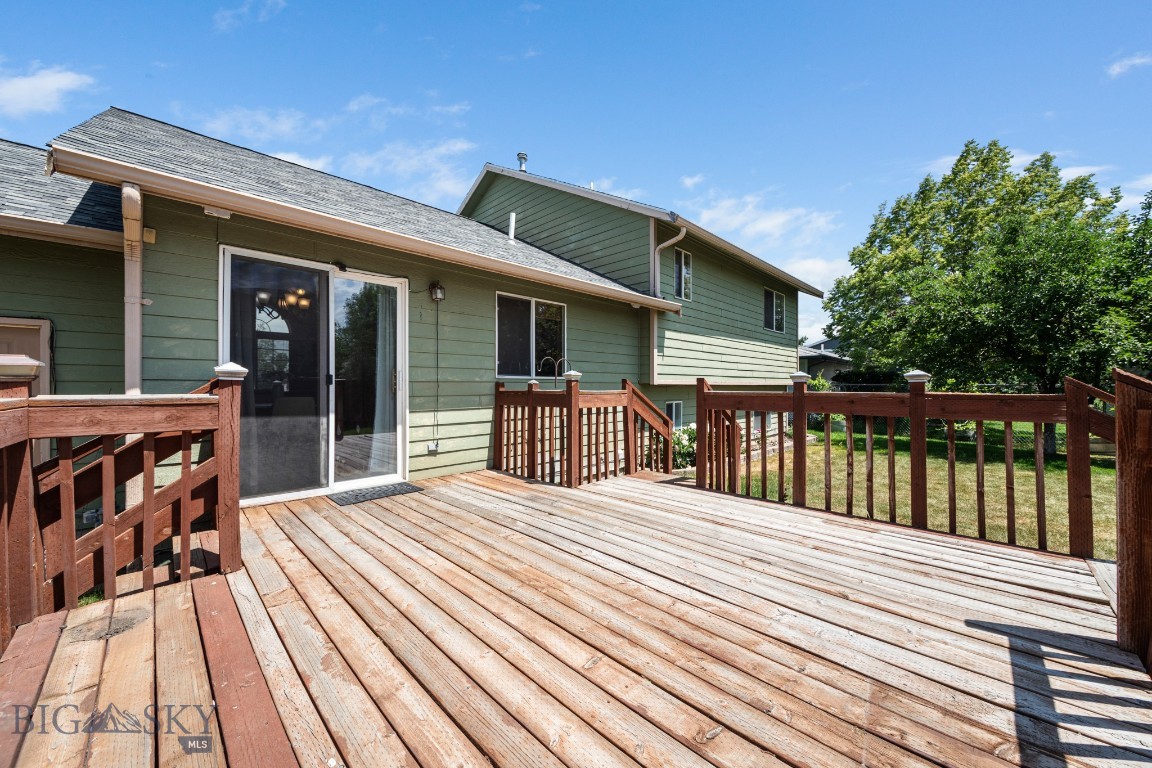704 Mayfair Drive