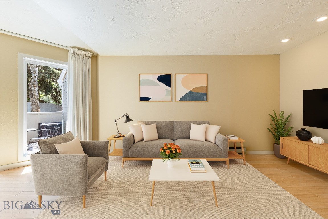 1725 W Koch Street 8