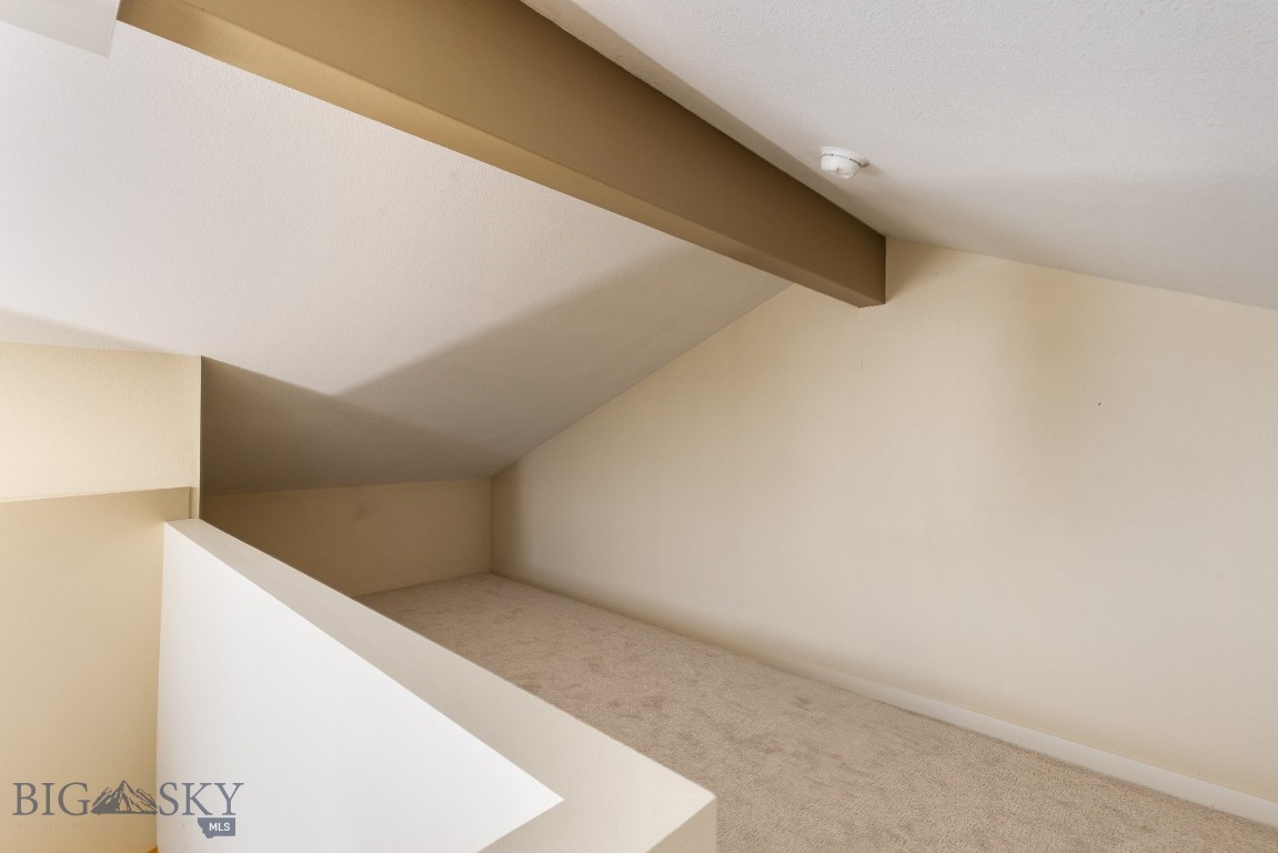 1725 W Koch Street 8