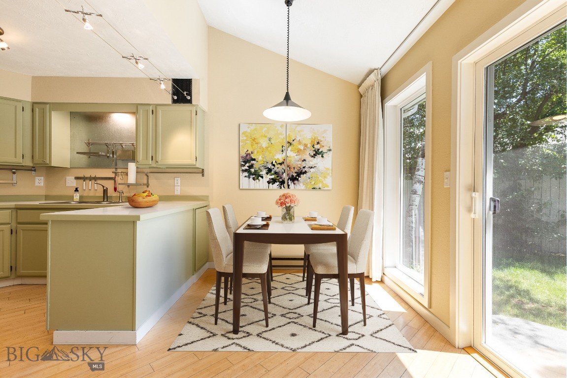 1725 W Koch Street 8