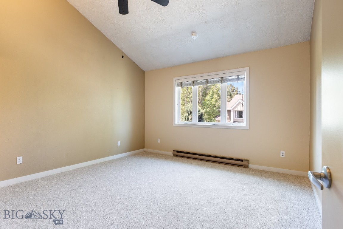 1725 W Koch Street 8