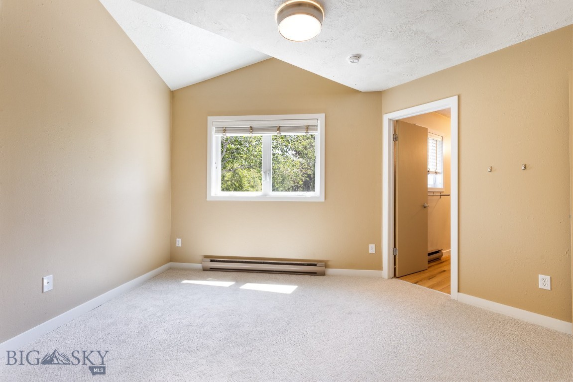 1725 W Koch Street 8