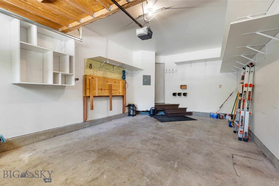 1725 W Koch Street 8