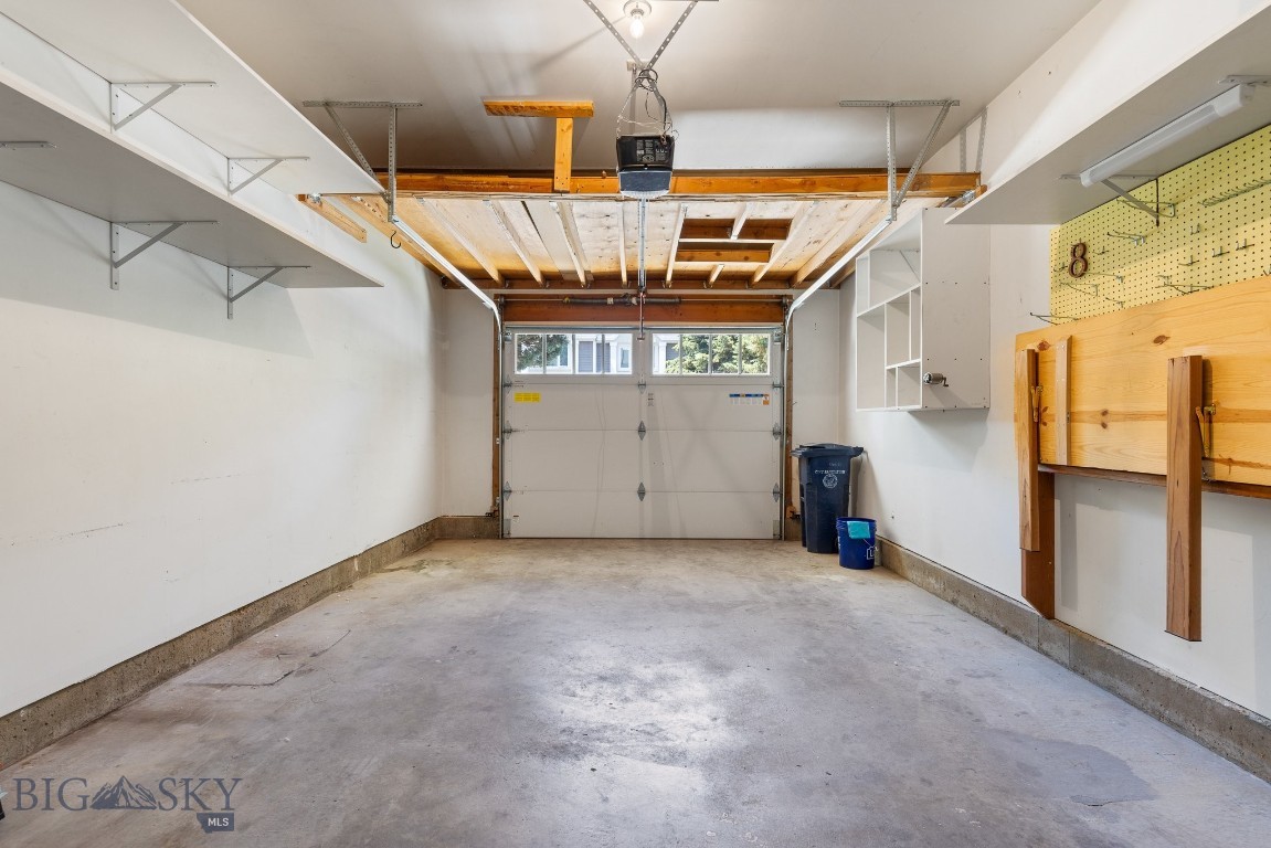 1725 W Koch Street 8