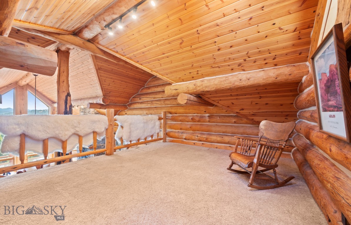 1062 Johnny Martinez Trail