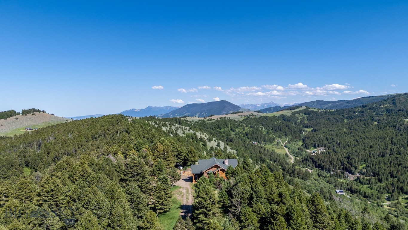 1062 Johnny Martinez Trail