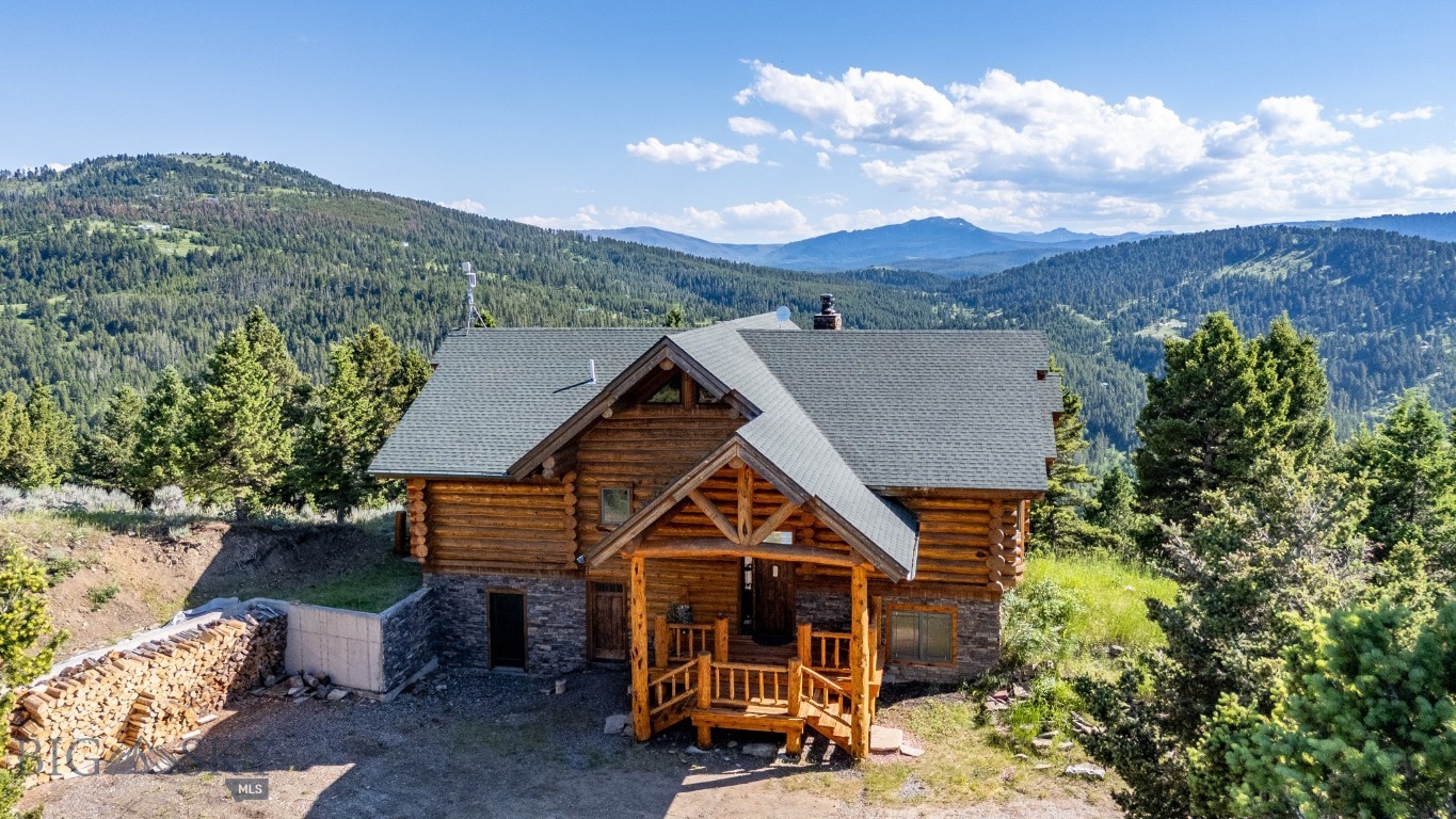1062 Johnny Martinez Trail
