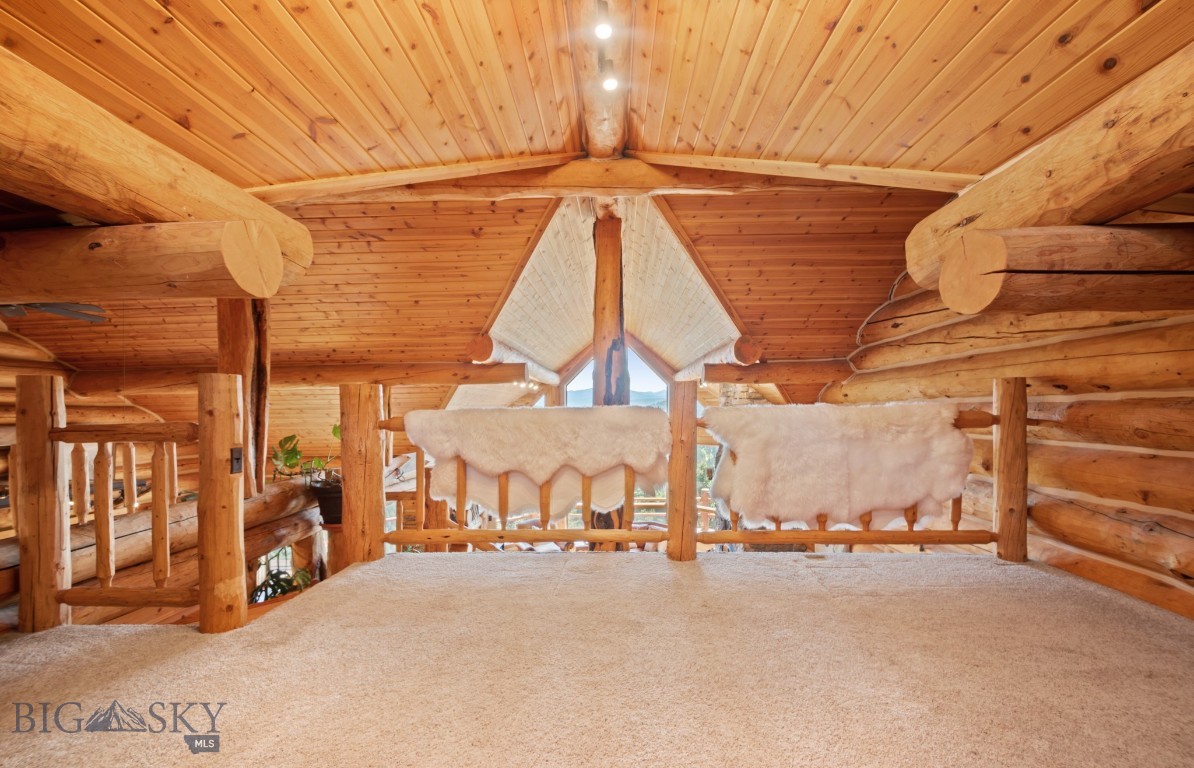 1062 Johnny Martinez Trail