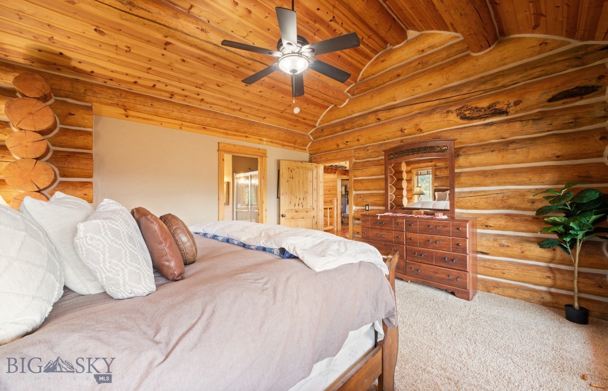 1062 Johnny Martinez Trail