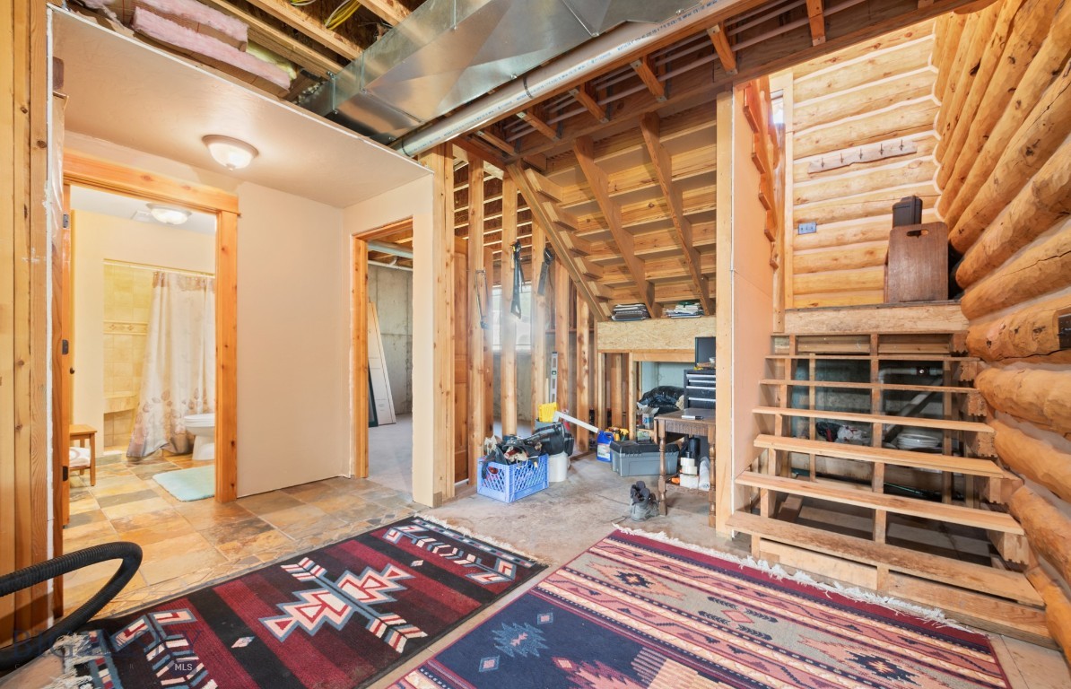 1062 Johnny Martinez Trail