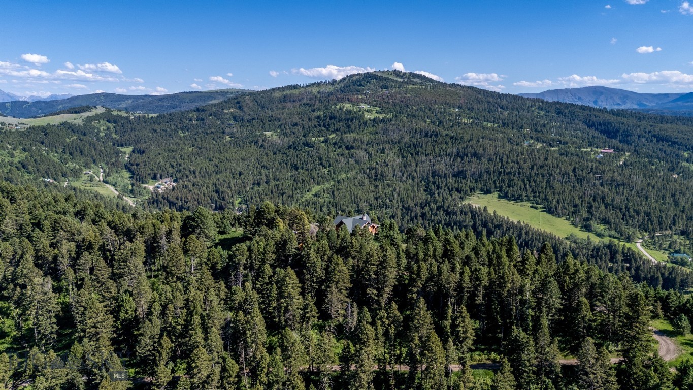 1062 Johnny Martinez Trail