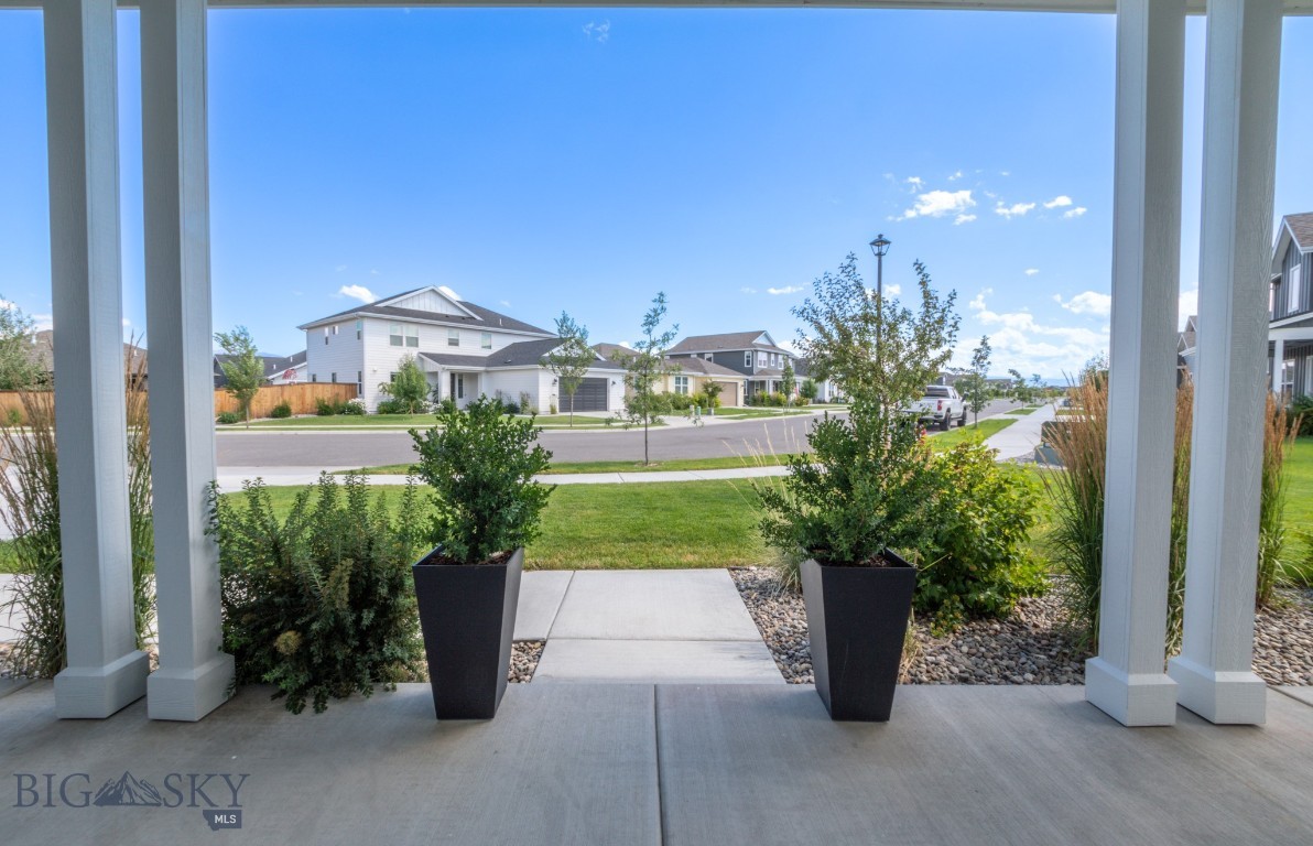 1605 Wyatt Earp Court