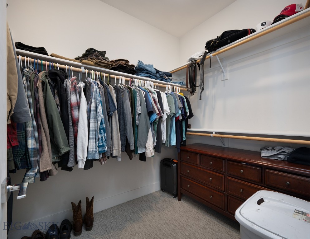 1605 Wyatt Earp Court