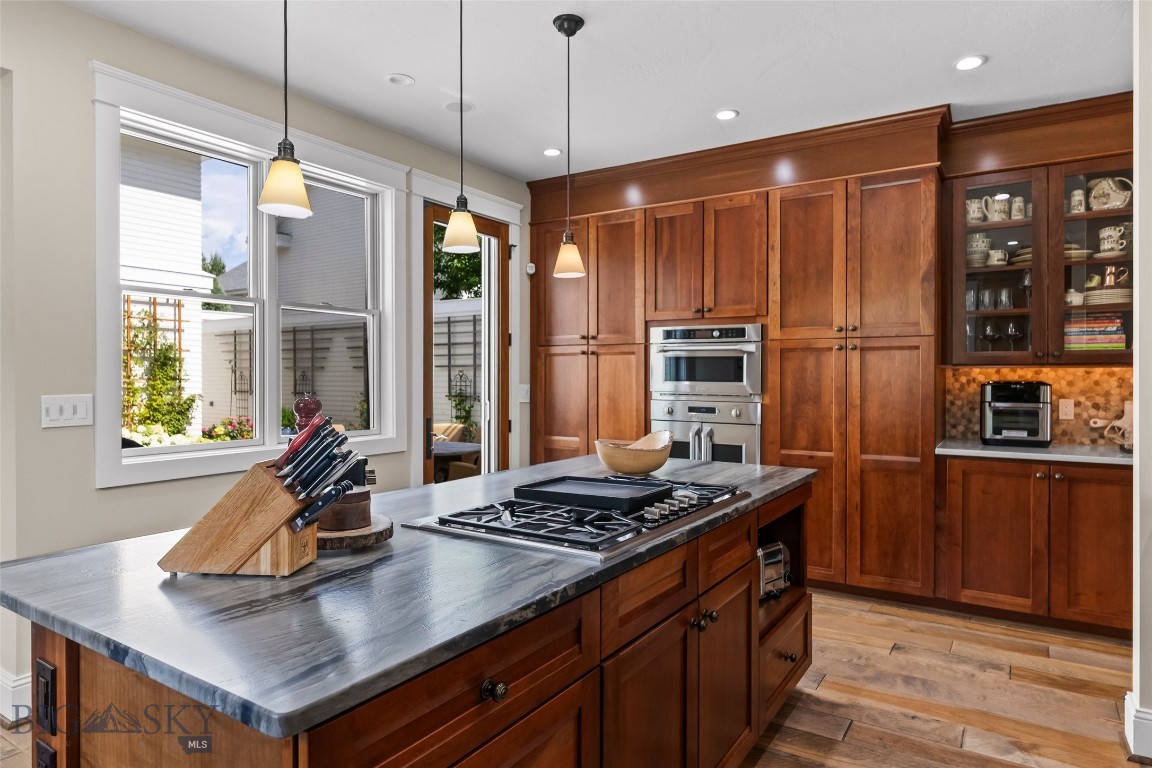 102 Village Downtown Boulevard