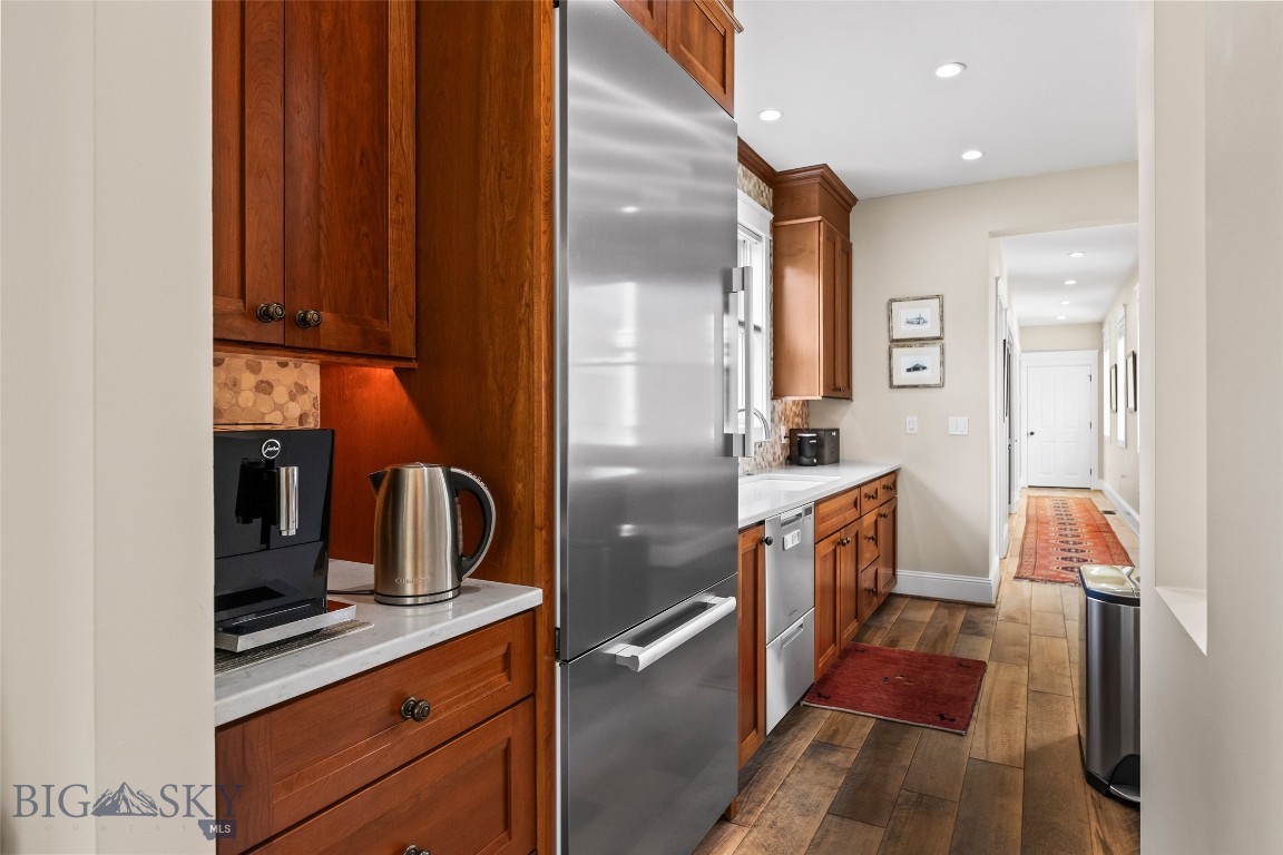 102 Village Downtown Boulevard