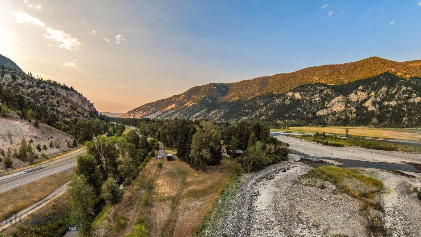 4948 US Highway 89 S