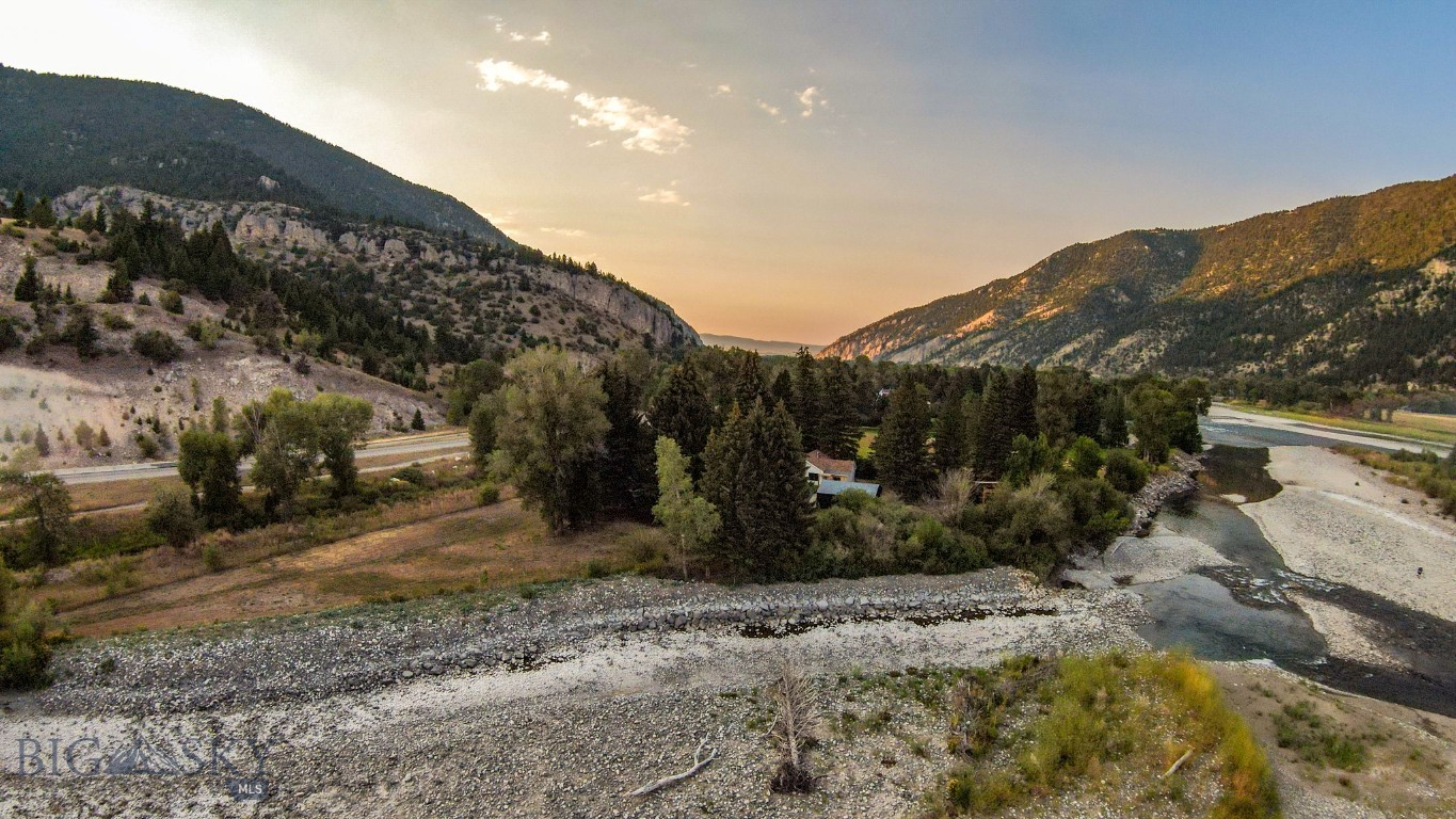 4948 US Highway 89 S