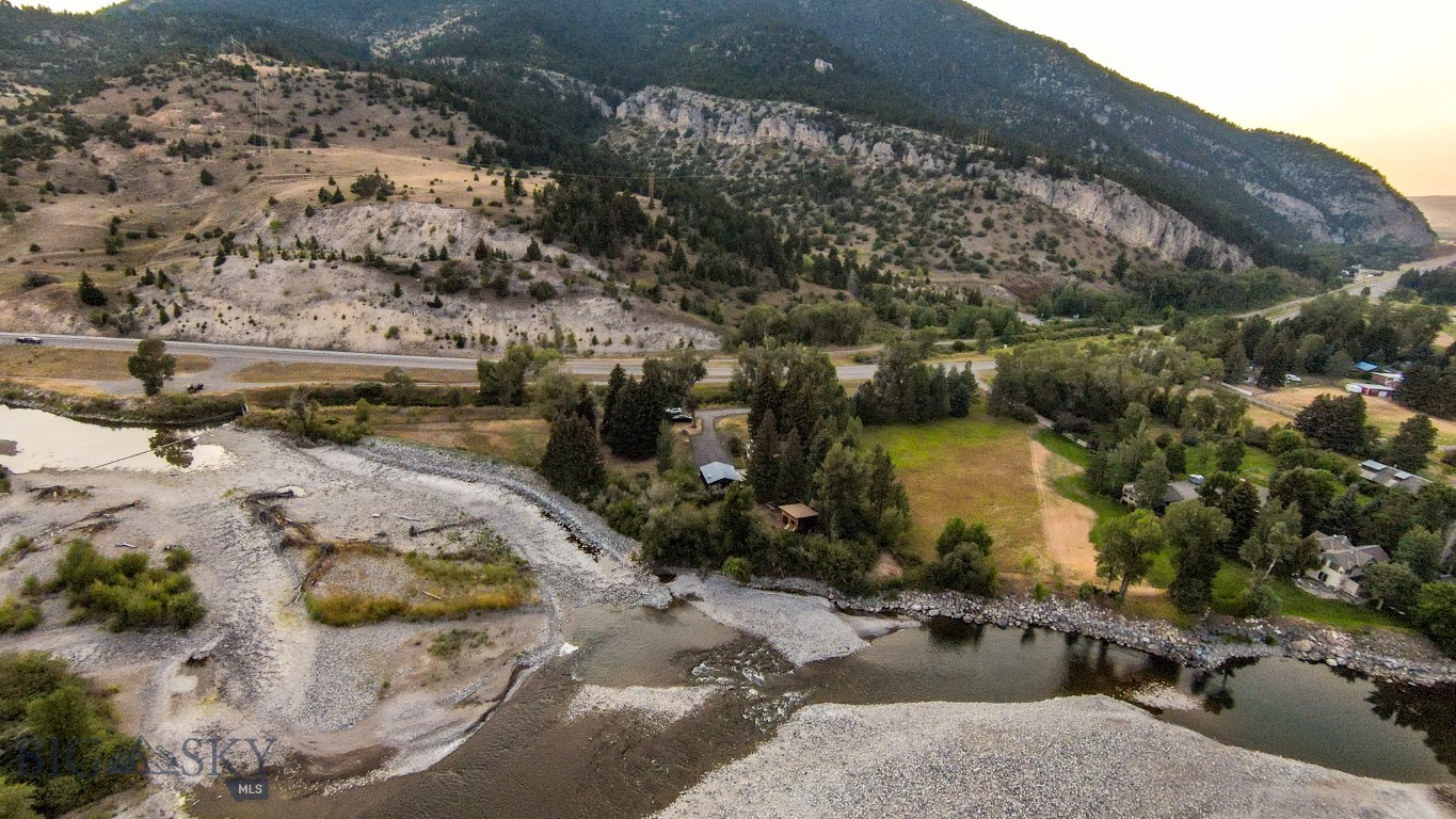 4948 US Highway 89 S