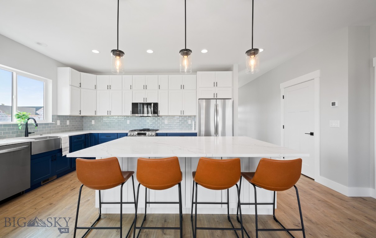 303 S Crispin Street