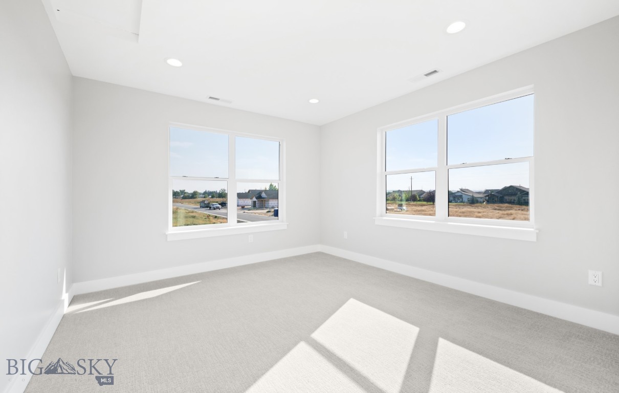 303 S Crispin Street