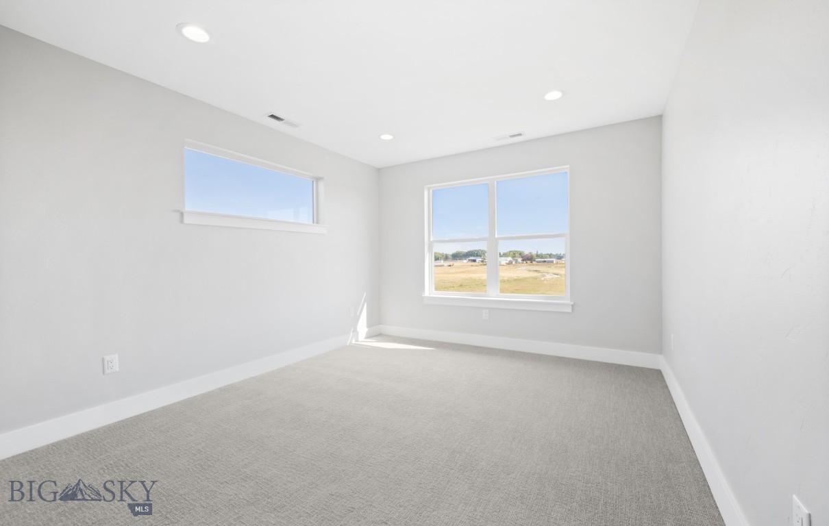 303 S Crispin Street