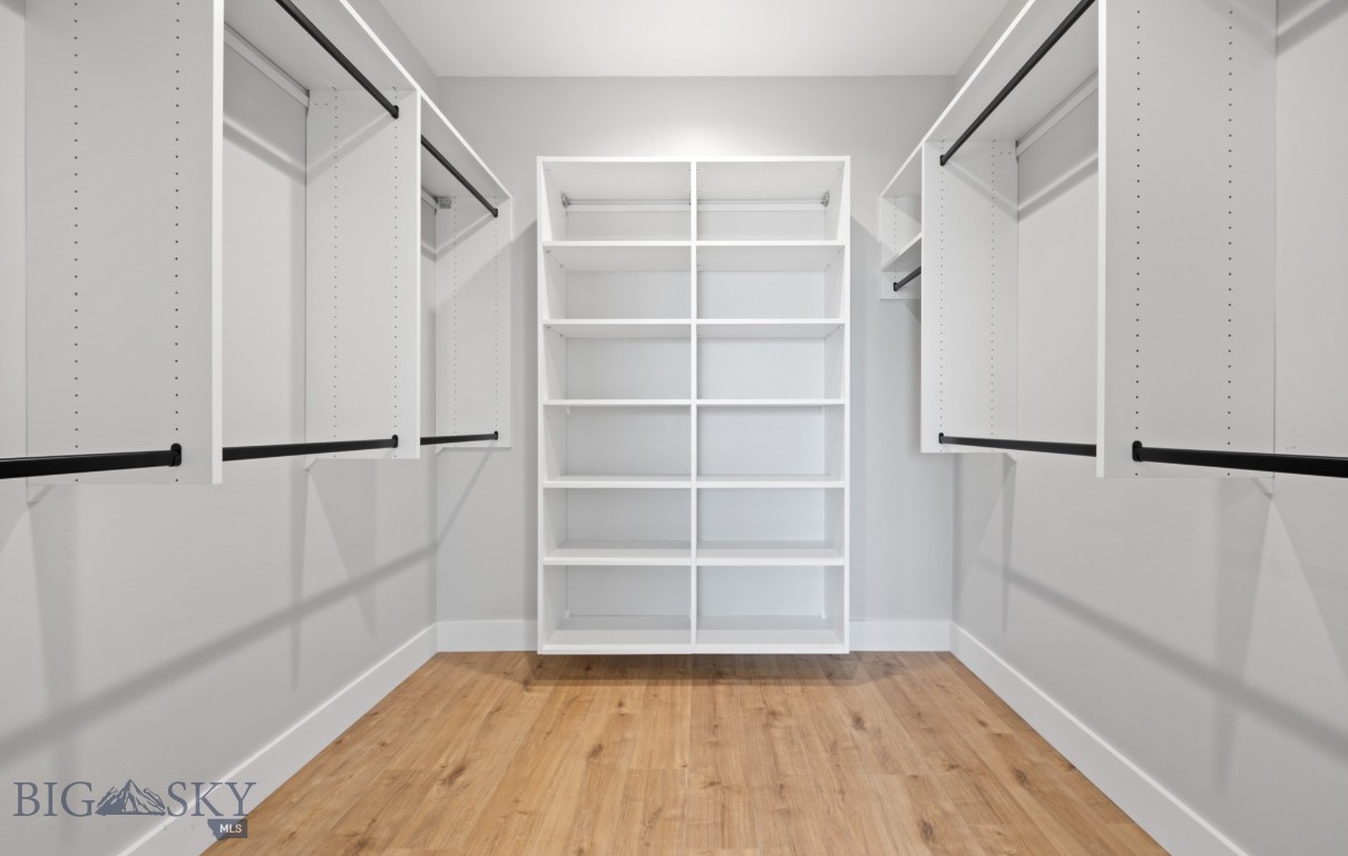 303 S Crispin Street