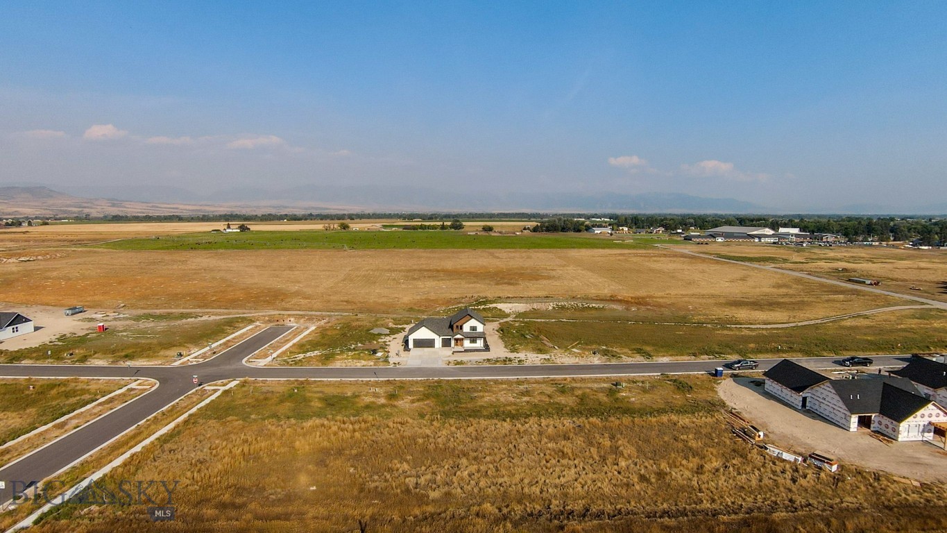 303 S Crispin Street