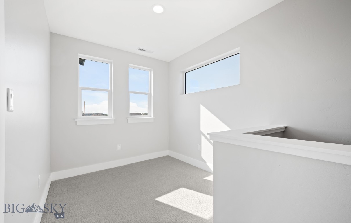 303 S Crispin Street