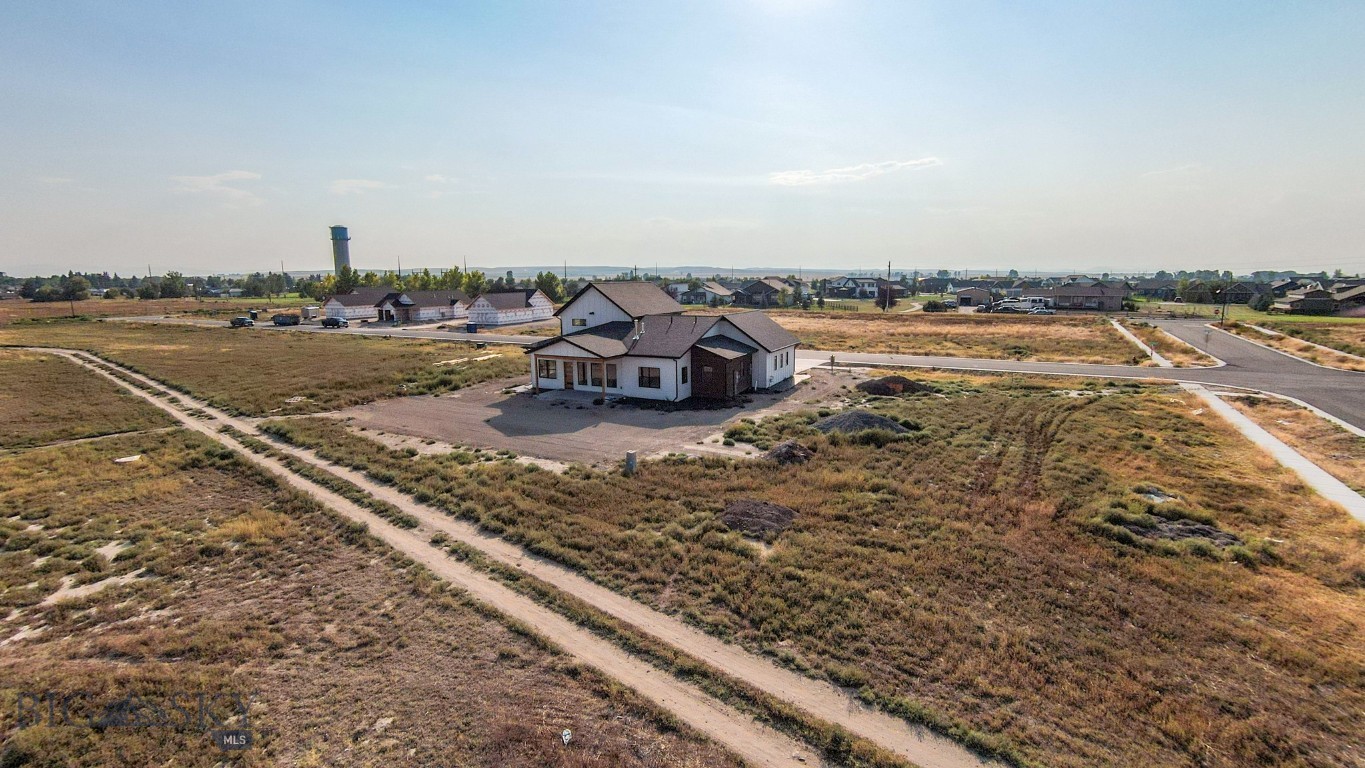 303 S Crispin Street