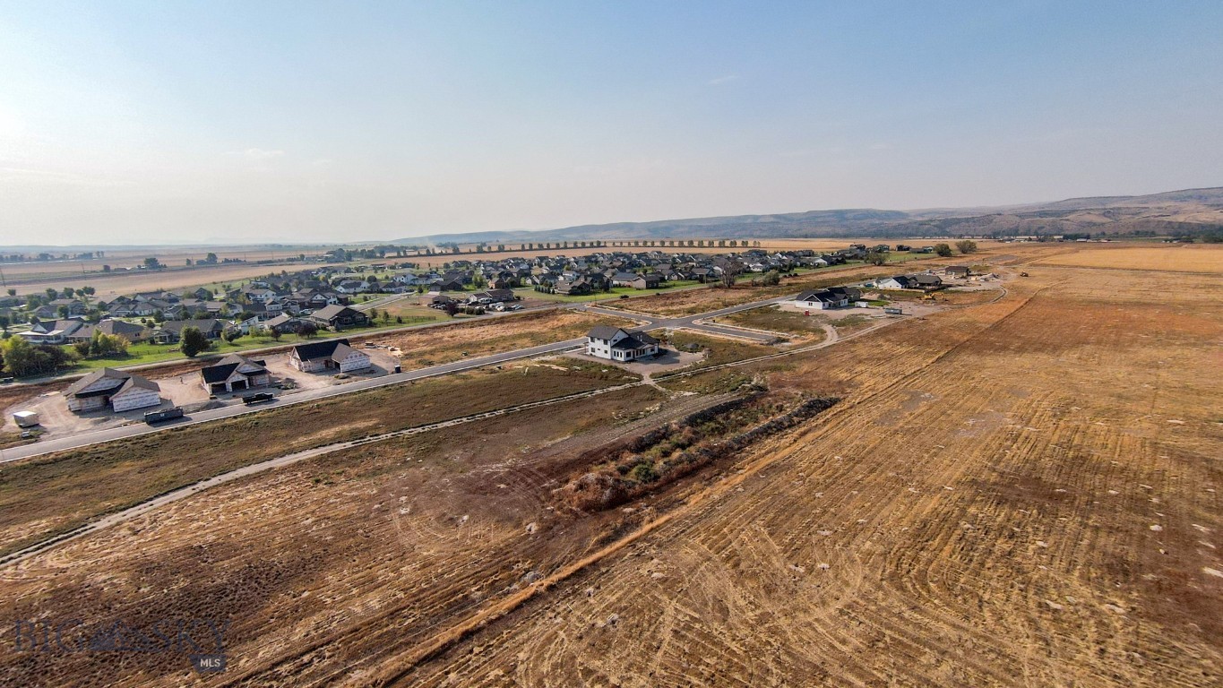 303 S Crispin Street