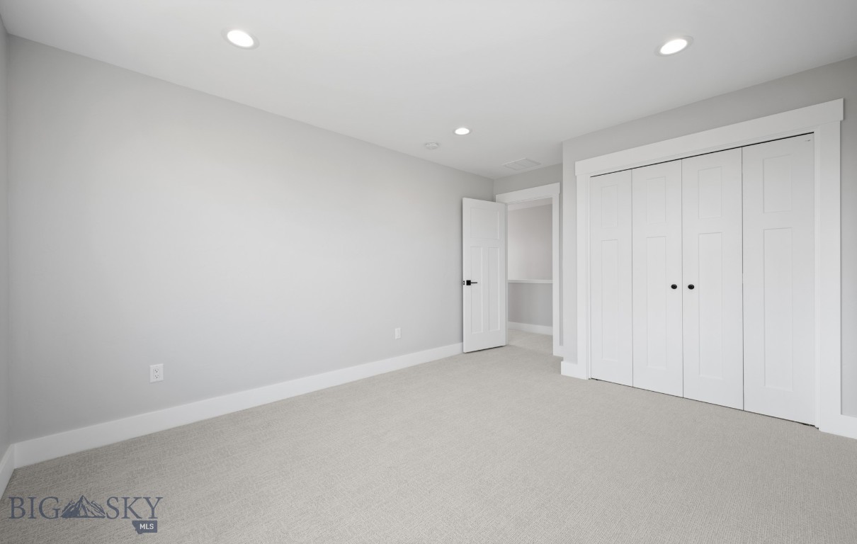 303 S Crispin Street