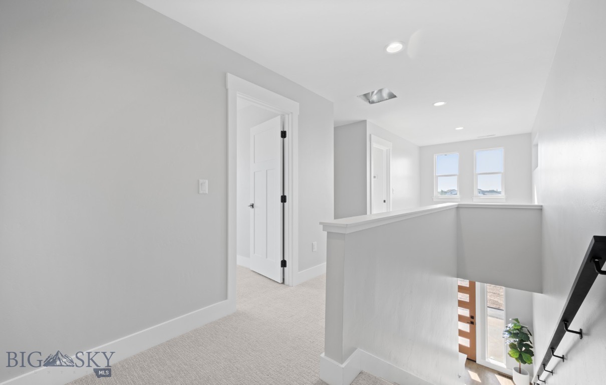 303 S Crispin Street