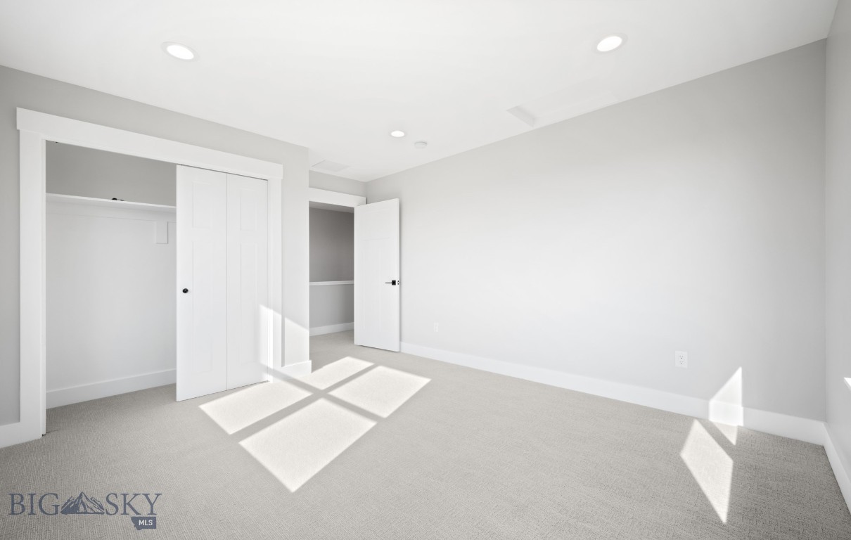 303 S Crispin Street