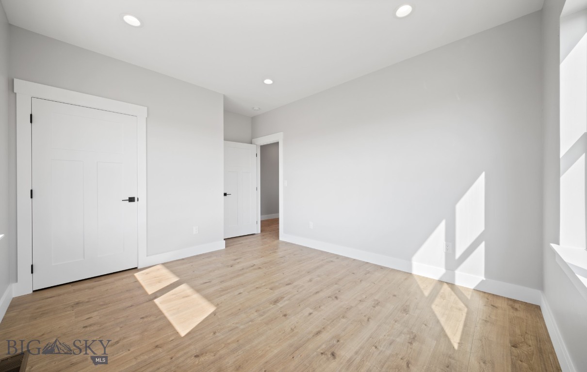 303 S Crispin Street