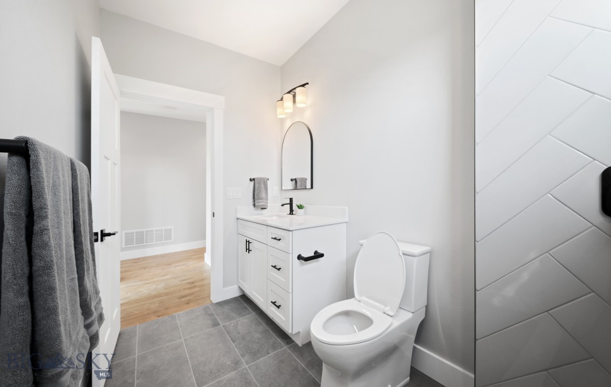 303 S Crispin Street