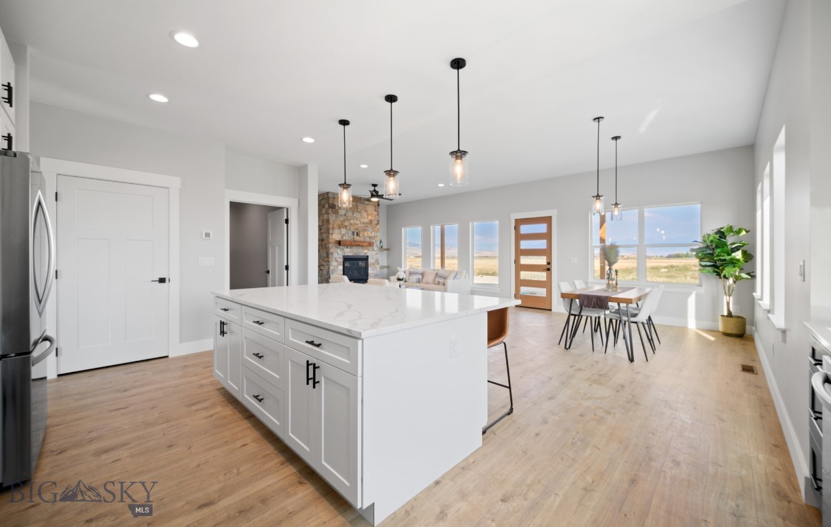 303 S Crispin Street